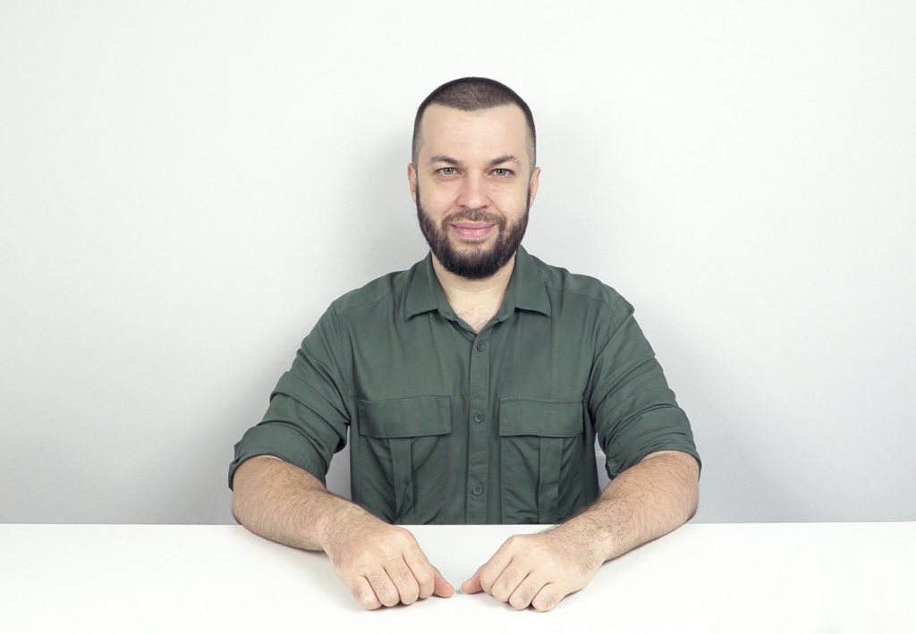 Евгений Супер: Я редко пишу про свою работу на иностранных информационных фронтах